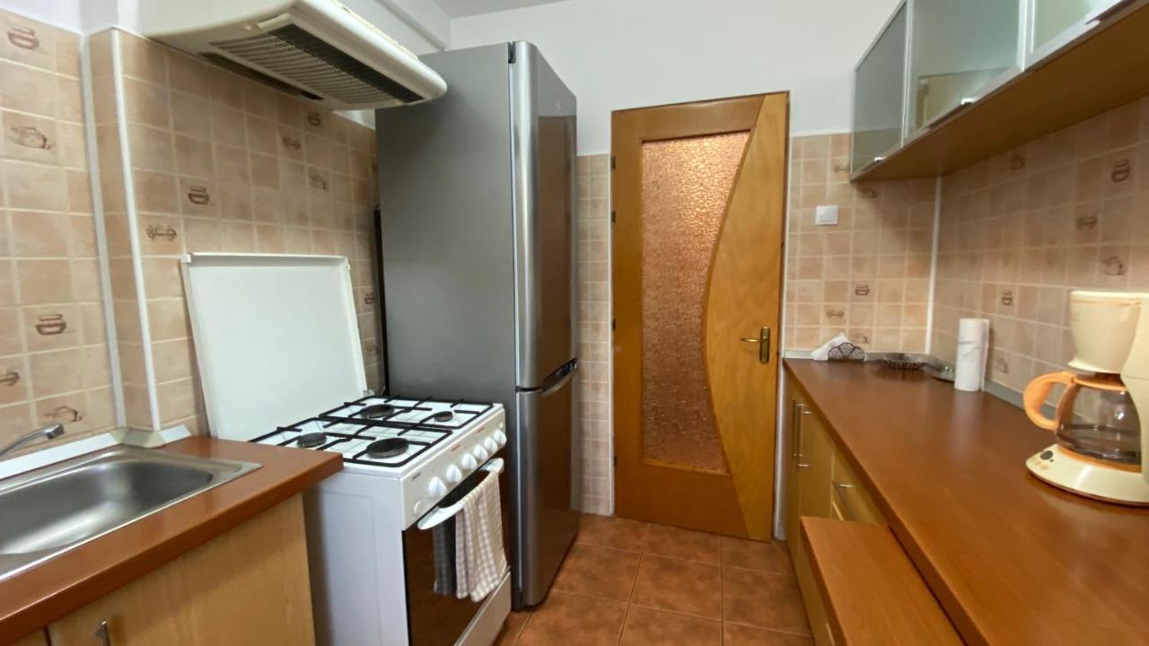 Best Apartment City Hall Suceava Eksteriør billede