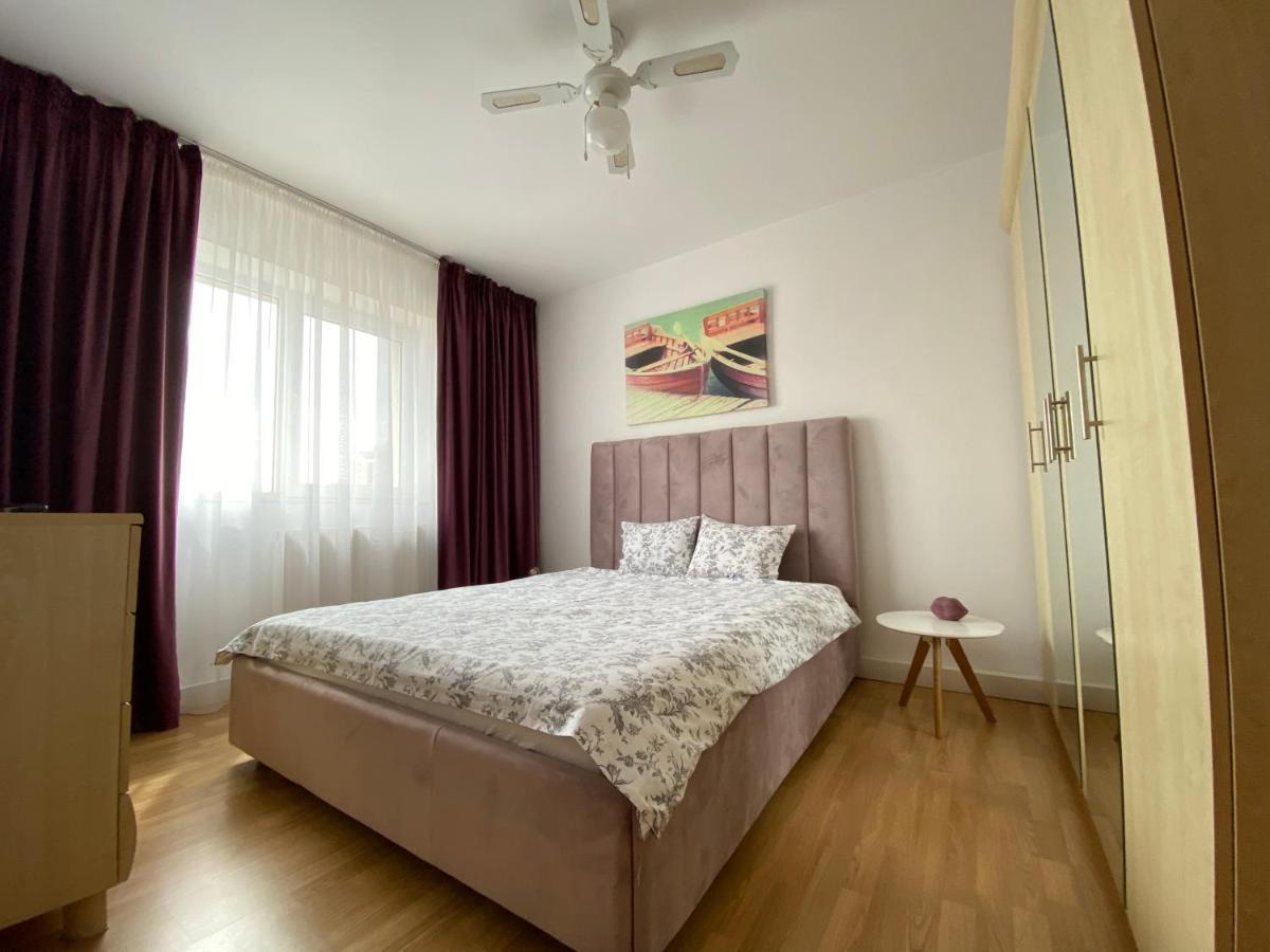 Best Apartment City Hall Suceava Eksteriør billede